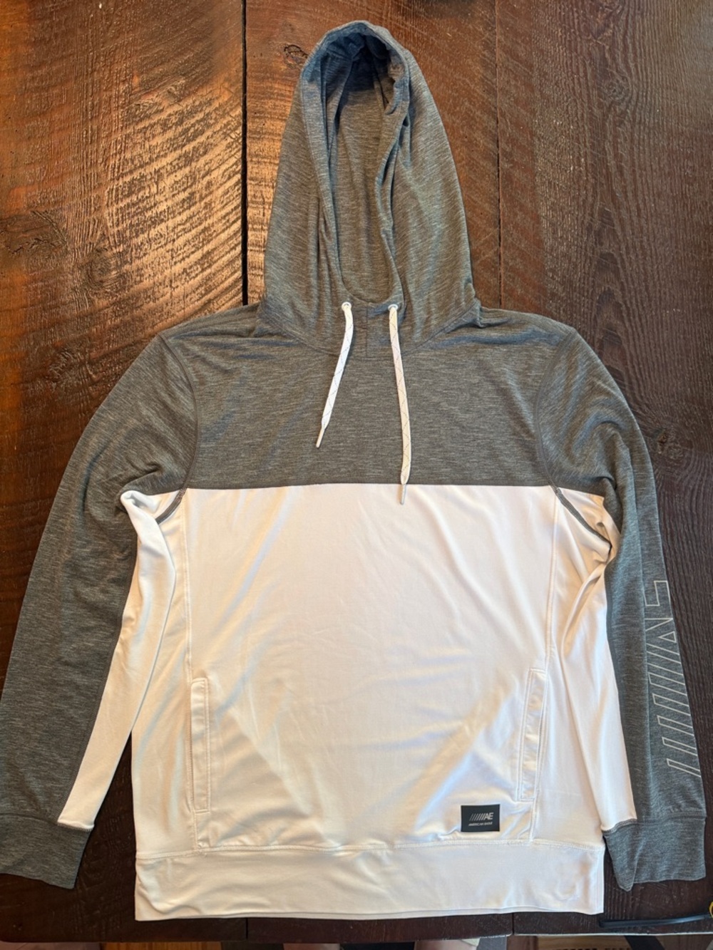 American Eagle Flex Hoodie M Gray White | Athletic Pullover Sweatshirt